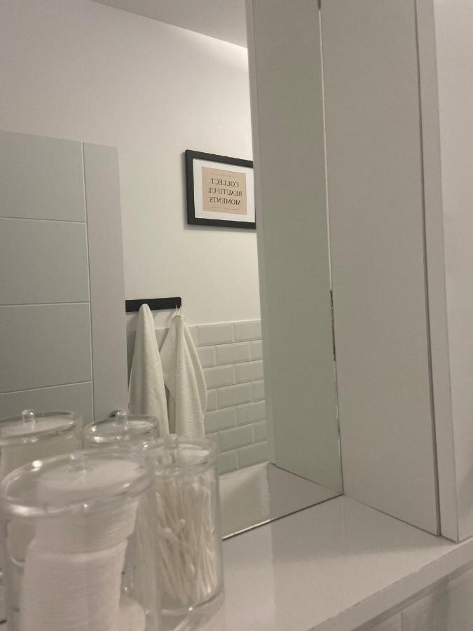 Apartament Garsoniera In Complex Rezidential Bukareszt Zewnętrze zdjęcie